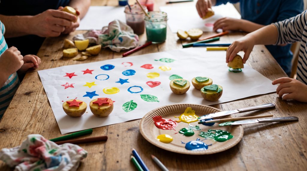 Impression à la pomme de terre pour les enfants : comment faire